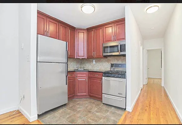 Rented by Brown Harris Stevens | media 44