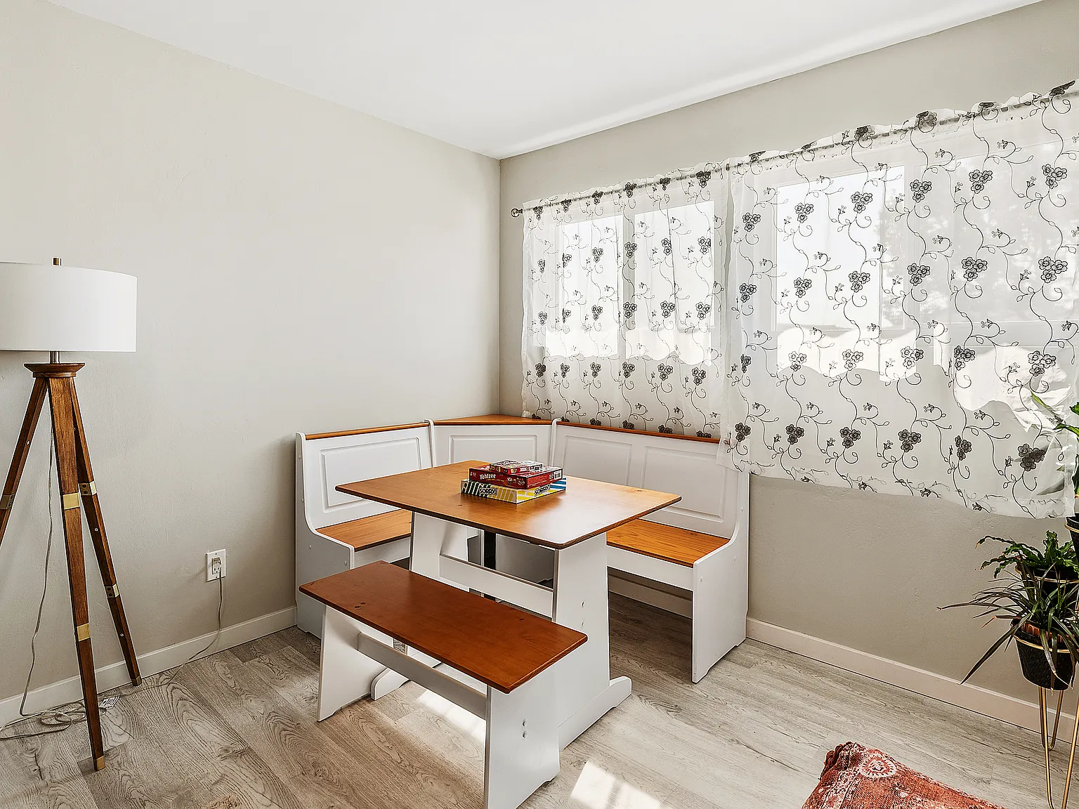 3 bed, 1235 sqft, $5,500 — Photo 3