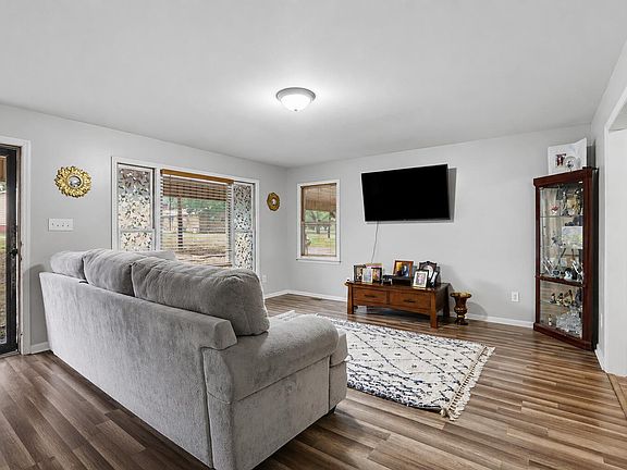 5th image of 479 Ridgecrest Trl