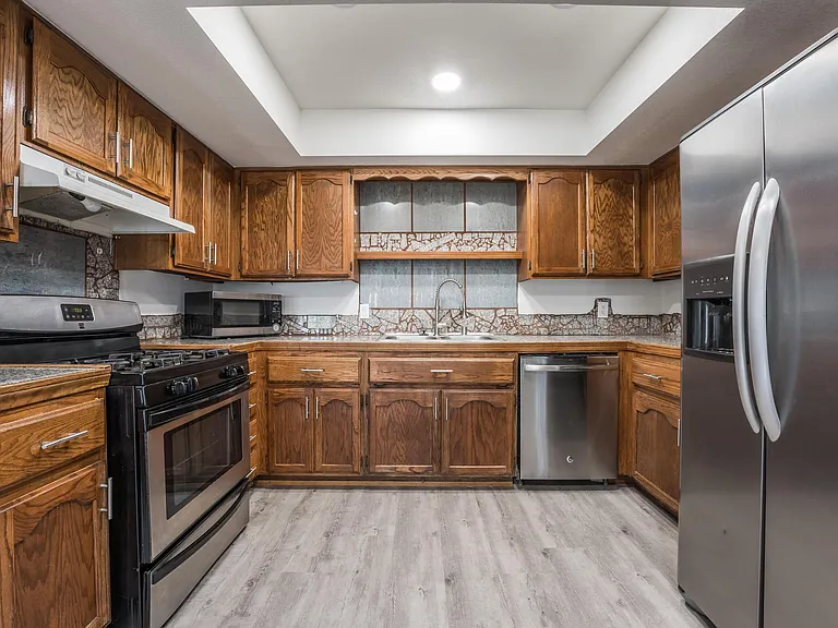 6621 W Tropicana Ave #201 — Photo 9