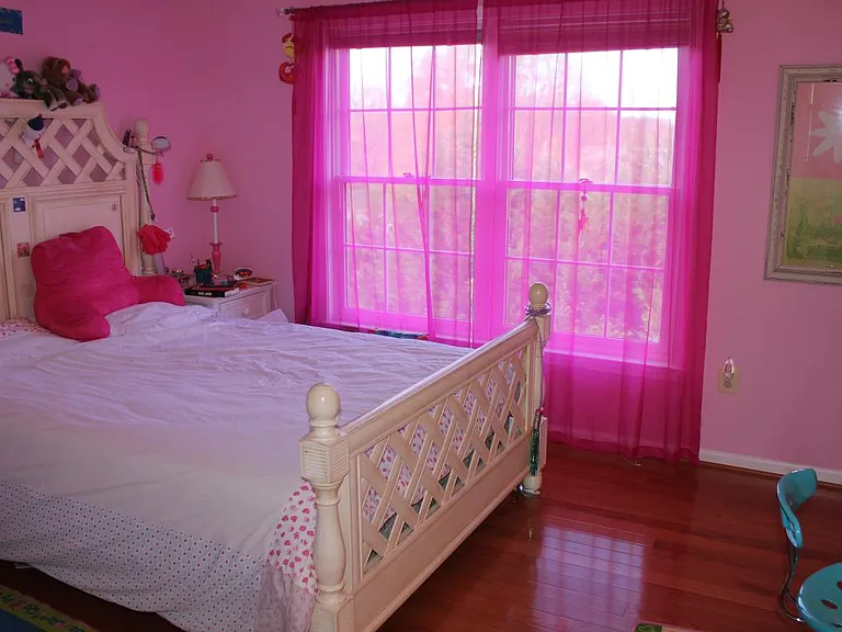10006 Manor Pl — Photo 10