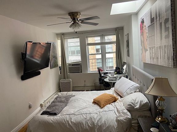 5th image of 19 Vestry St #5