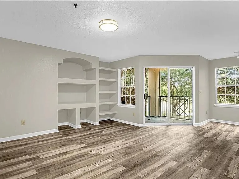 7210 Westpointe Blvd #1323 — Photo 6