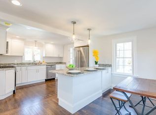 1 Oxford Rd, Wilmington, MA 01887