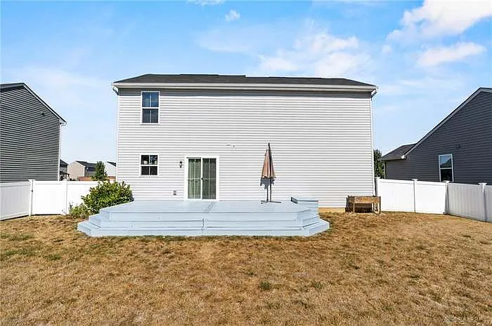 2723 Tennessee Dr — Photo 24