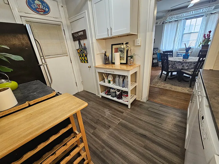 2423 W Lunt Ave #1S — Photo 11