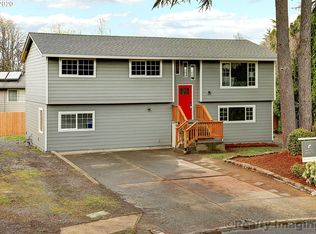 1475 NE Barnes Ct, Gresham, OR 97030