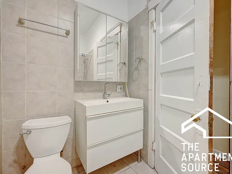 4736 S Prairie Ave #2 — Photo 14