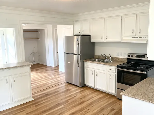 3609 Lee St, Pascagoula, MS 39567
