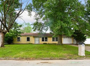 1205 Nofftz Dr, Champaign, IL 61821