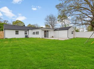 834 Woodcliff Dr, South Bend, IN