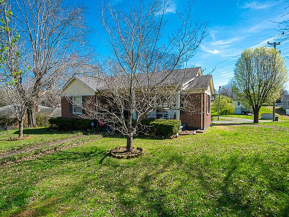 801 2nd Ave, Fayetteville, TN 37334 | MLS #2632257 | Zillow