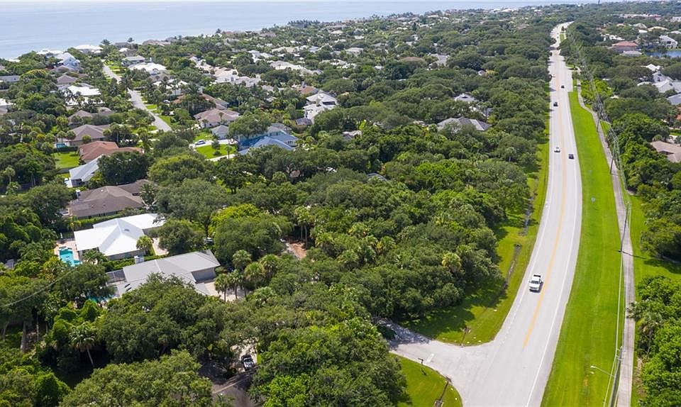 1st image of 1481 Shorelands Dr E