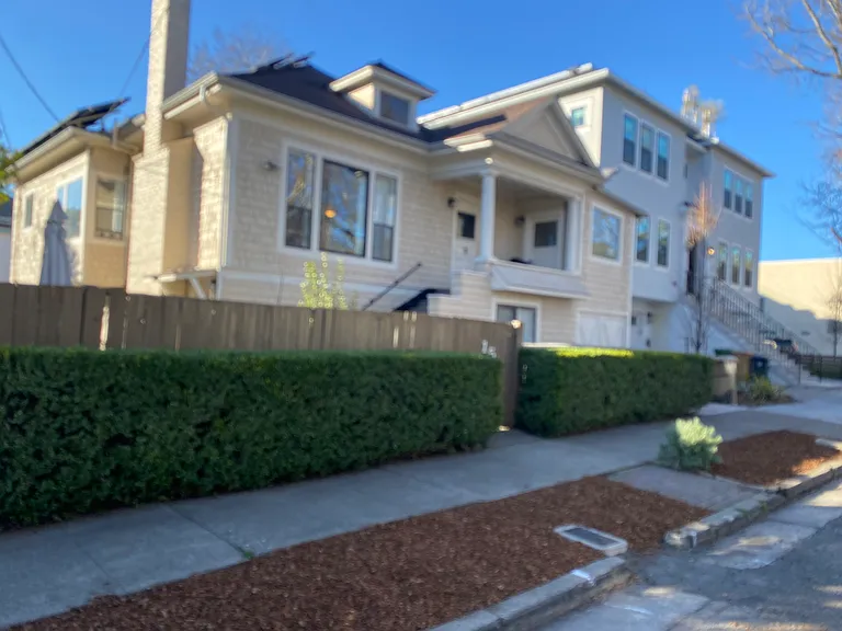 15 G St #3 — Photo 2