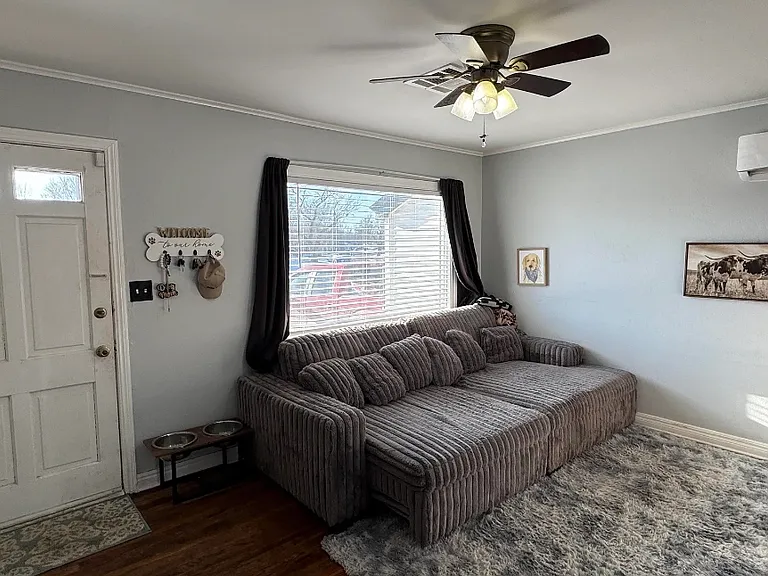 1310 W Hudson Dr — Photo 7