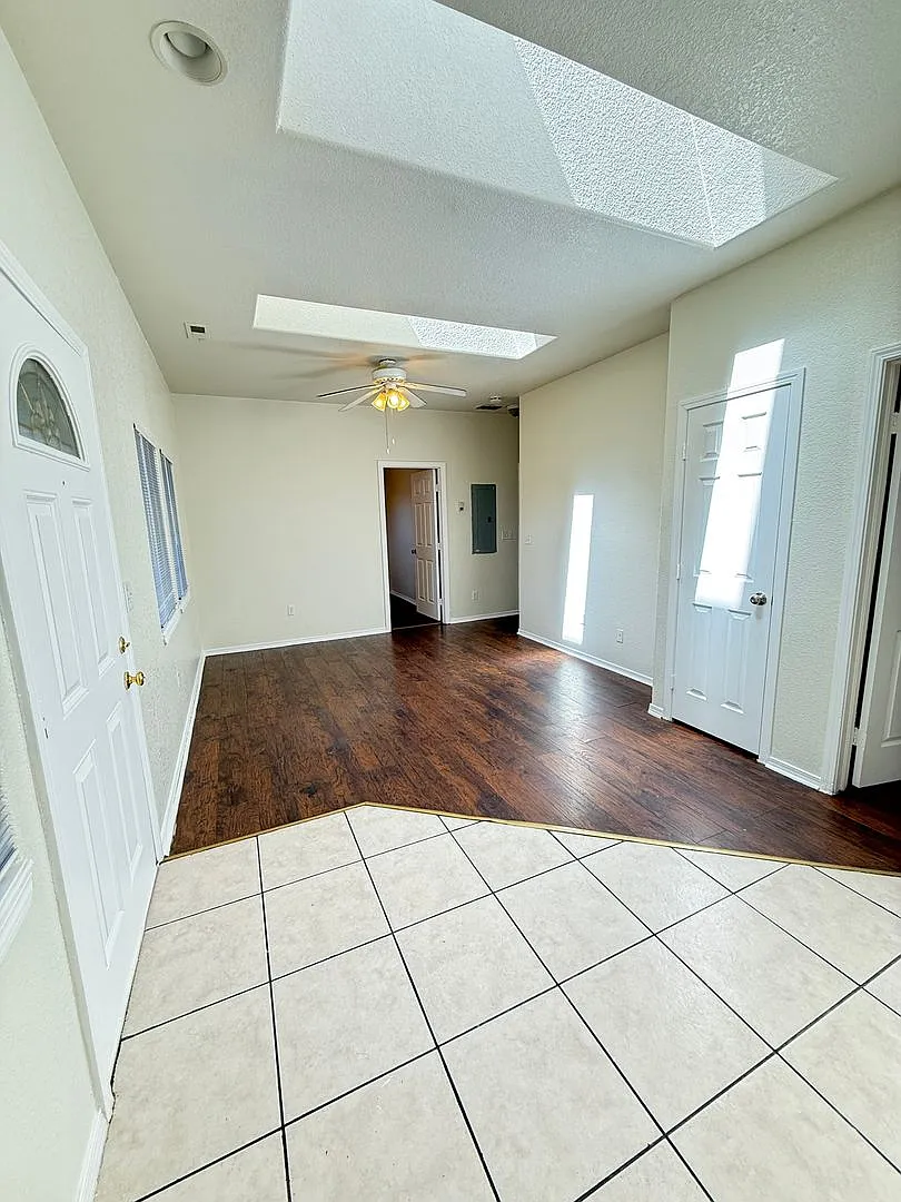 4545-4567 Morrison Rd — Photo 4