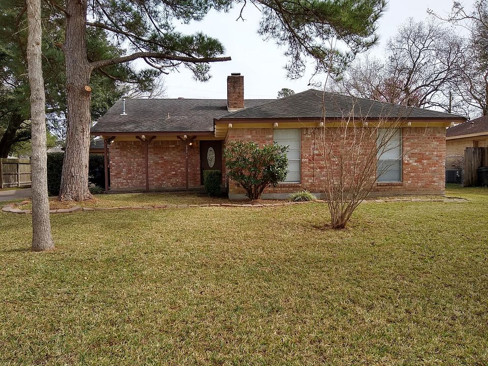 1st image of 29014 Elmwood Dr