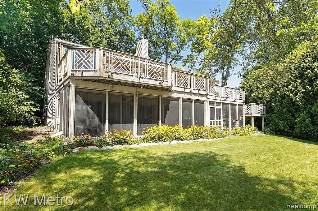 2996 Loon Lake Shores Rd, Waterford, MI 48329 Zillow