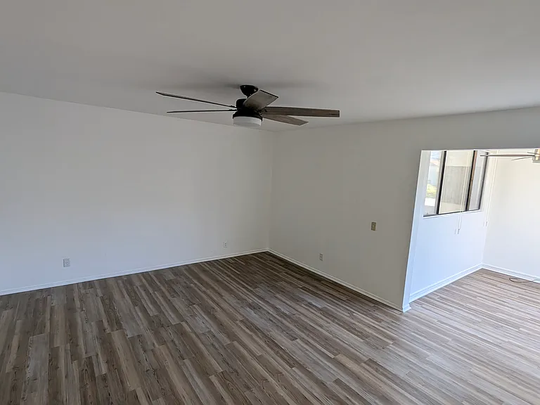 425 Bradshaw Ln #63 — Photo 12