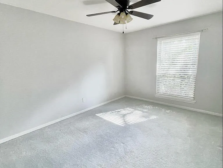 4115 Woodbridge Dr — Photo 11