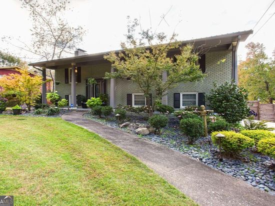 1635 Loch Lomond Trl SW, Atlanta, GA 30331