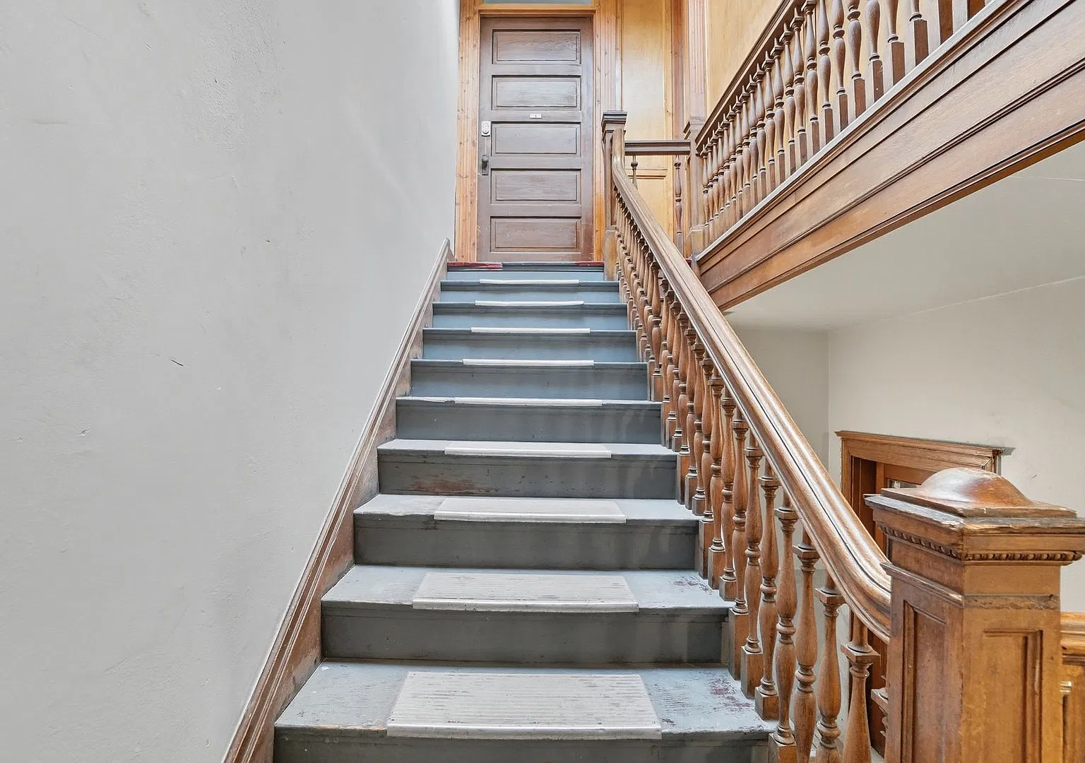 The Herford Apts - 3405 Clifton Avenue — Photo 3