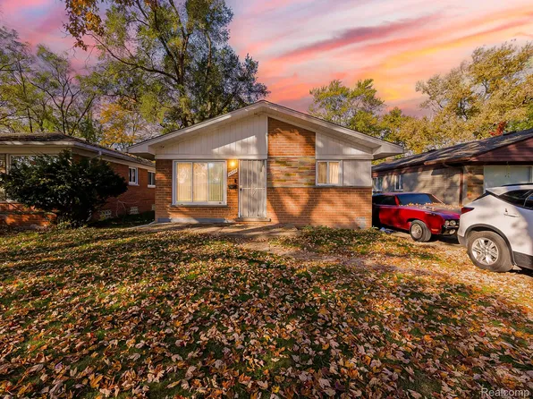 15379 Woodbine, Redford, MI 48239