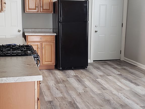 4th image of 1337 S 50th Ave