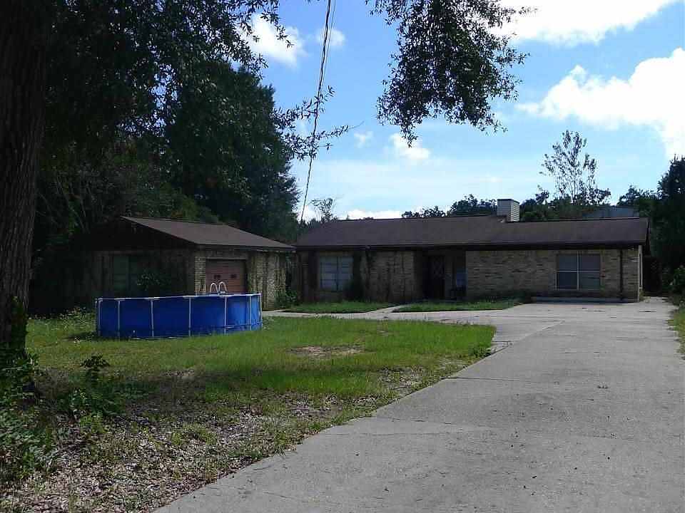 1st image of 3441 Riverina Dr