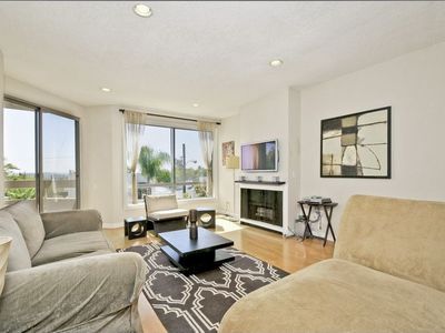 8960 Cynthia St APT 115, West Hollywood, CA, 90069
