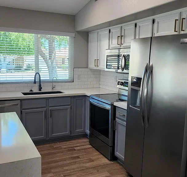 1382 E Butler Cir — Photo 10