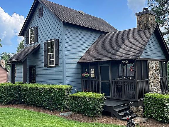 3rd image of 25 Village Ct