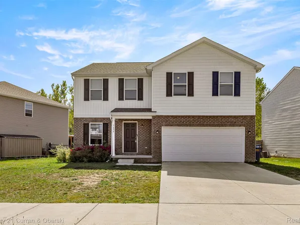 1659 Greenway Dr, Ypsilanti, MI 48198