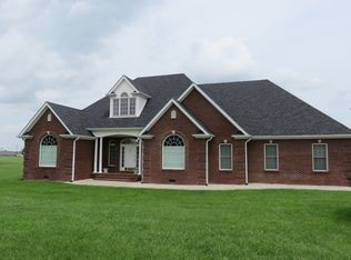 94 Masters Ct, Hustonville, KY 40437