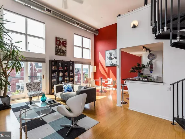 182 Gay St APT 1205, Philadelphia, PA 19128