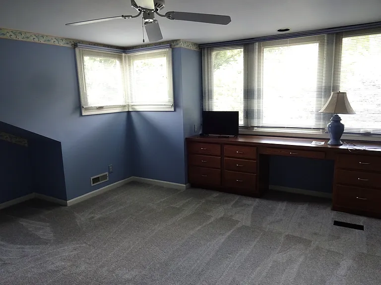 2646 Fair Oaks Ln — Photo 14