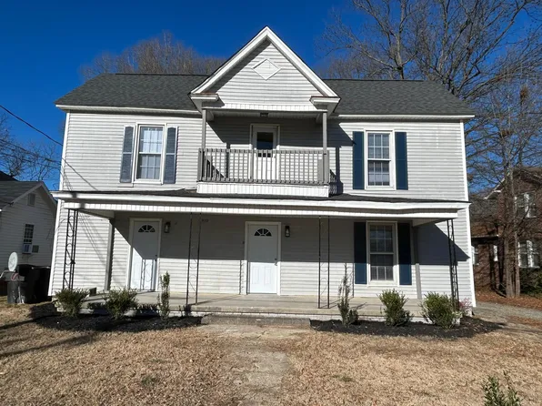 910 N Main St #A, Burlington, NC 27217