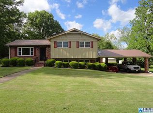 912 Longview Cir, Adamsville, AL 35005