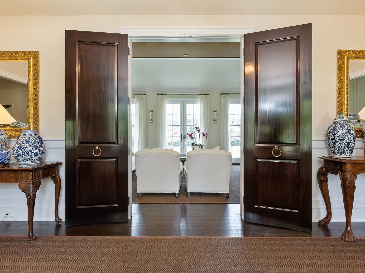 Beautiful Bridgehampton Short Term Rental — Photo 3