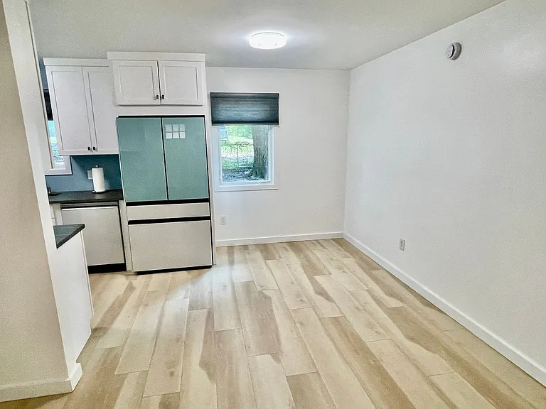 724 N 14th St — Photo 14