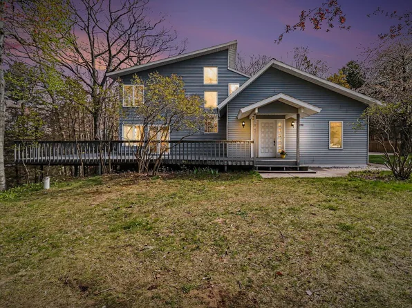 8240 W Stony Lake Rd, New Era, MI 49446
