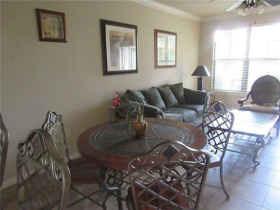 3rd image of 910 Charo Pkwy Unit 323