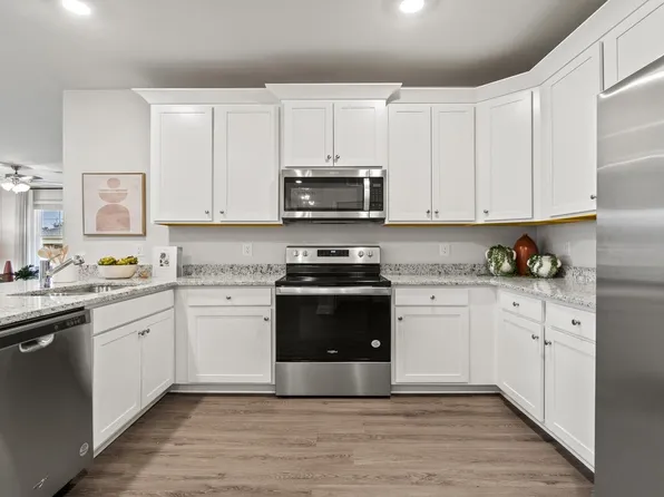 41 Florence Sarah Ln, Lexington, VA 24450