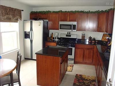 2nd image of 12280 Spencer Ln