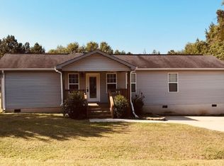 201 Sisson Dr, Bonaire, GA 31005