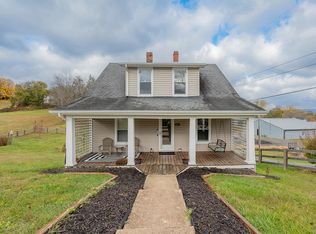 501 S Main St, Rural Retreat, VA 24368