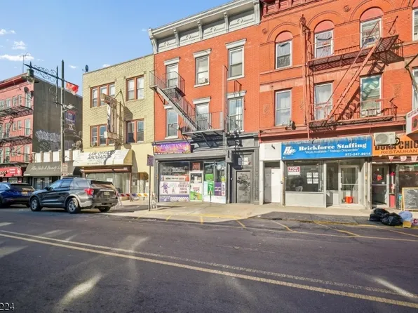 89 Market St #0, Paterson City, NJ 07505