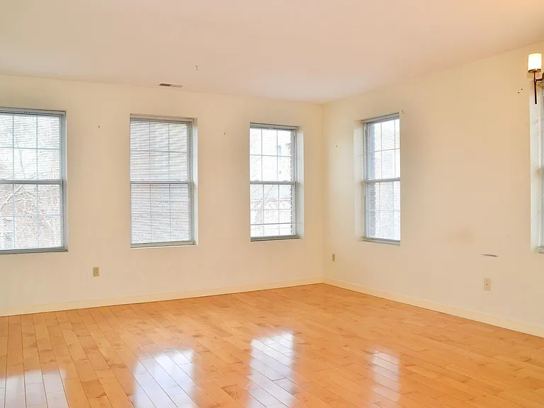 1464 Columbia Rd NW #I — Photo 3