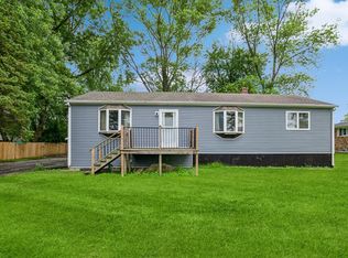 7901 W 102nd St, Palos Hills, IL
