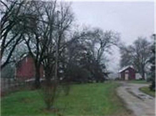 2nd image of 793 N 300th Rd